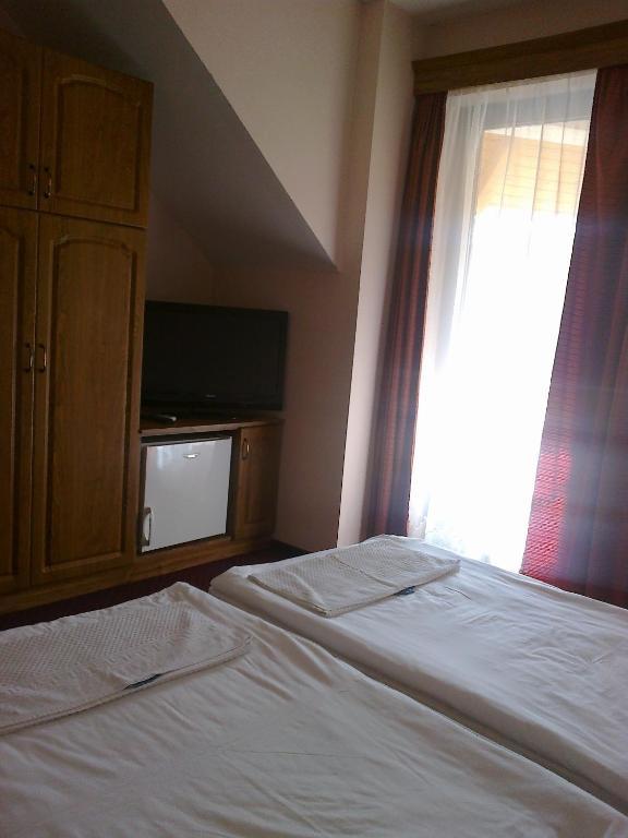 Gyoergyey Kastely Panzio Es Etterem Hotel Tápiógyörgye Стая снимка